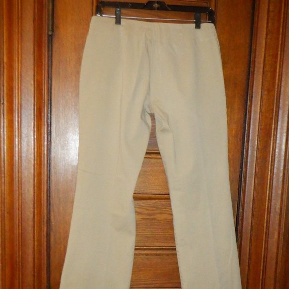 ~ RW & Co ~JEANS / Slacks ~ Size 6 - Picture 3 of 3